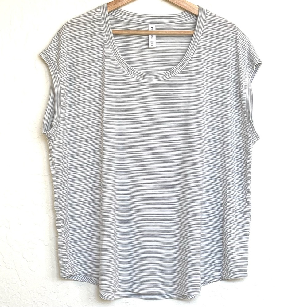 Athleta Light Gray & White Striped Short Sleeve Tee